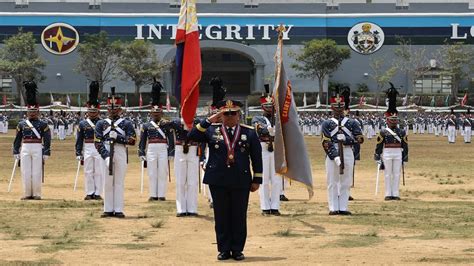 PNP chief Azurin grateful for 3 decades of ‘noble’ service.